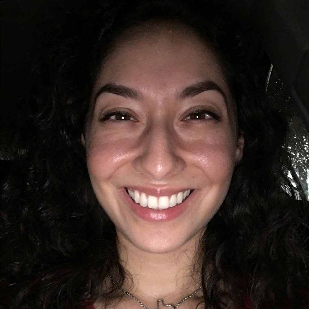 Meet your Posher, Analicia